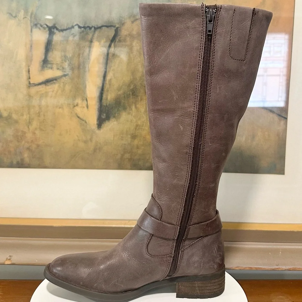 🌸BORN🌸 Saddler Tall Riding Boot Brown Size: 6